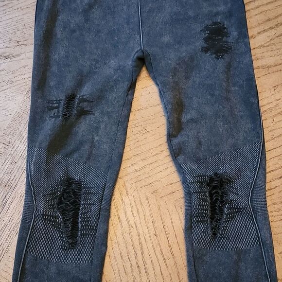 Charcoal distressed denim like leggings size S - Picture 3 of 10